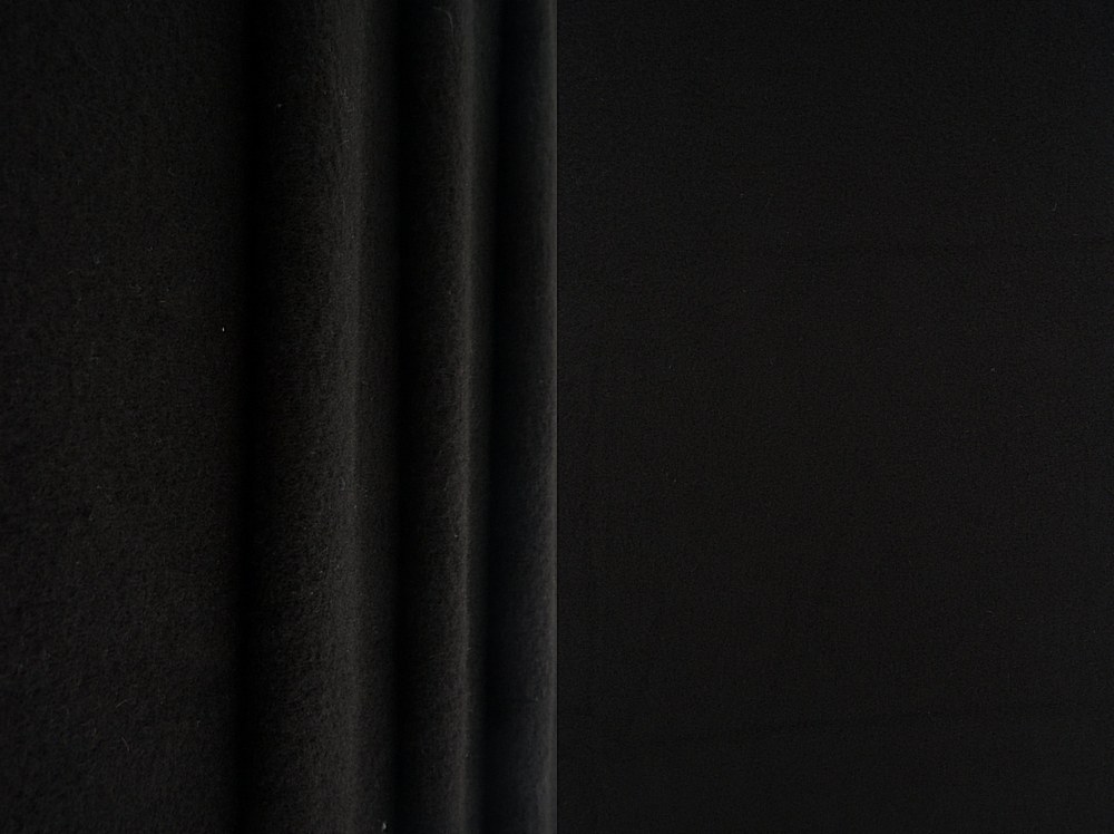 KNT4205 / BLACK / 68%POLY 29.5RAY 2.5%SPAN CASHMERE SWEATER
