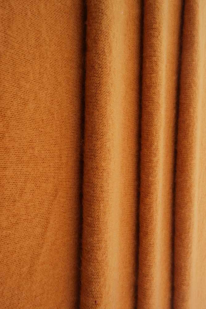 KNT4205 / MUSTARD DK / 68%POLY 29.5RAY 2.5%SPAN CASHMERE SWEATER
