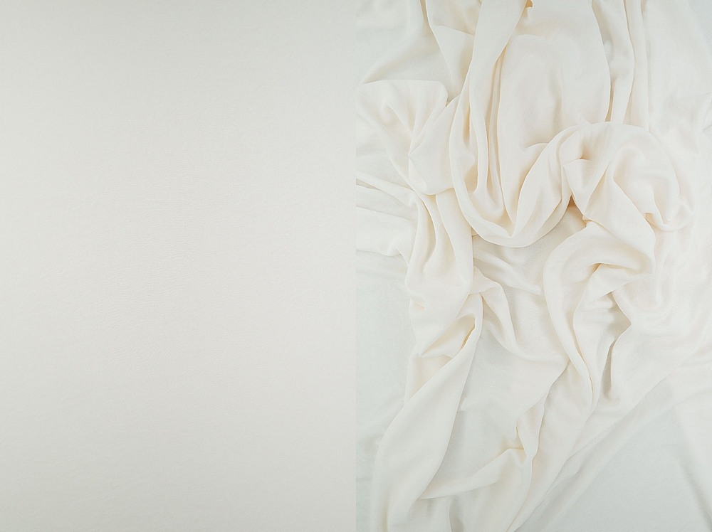 KNT4219 / IVORY / 100%POLY ICE MATTE KNIT SATIN