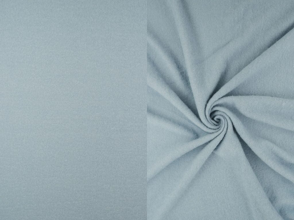 KNT4205 / BLUE LT / 68%POLY 29.5RAY 2.5%SPAN CASHMERE SWEATER