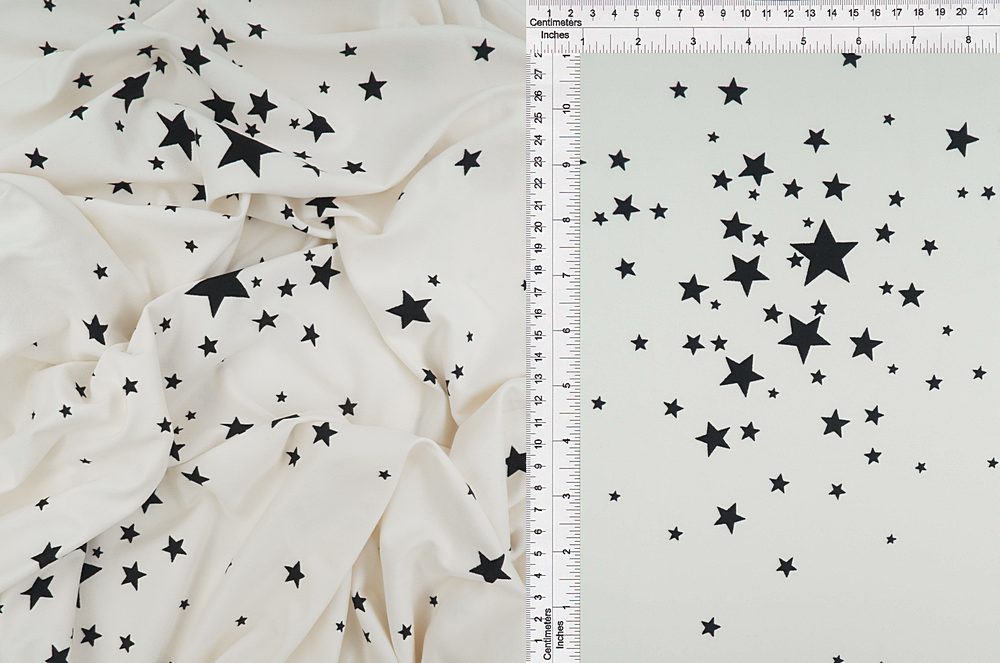 KNT2100-DU1561 / IVORY/BLACK / 96%POLY 4%SPAN DTY BRUSHED STAR PRINT