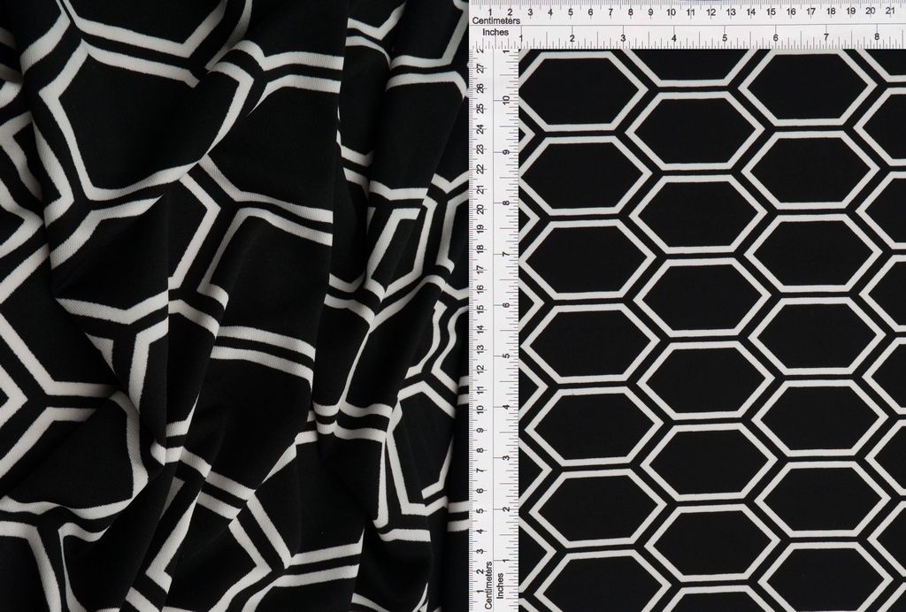 KNT1389-Q10619 / BLACK / 96%POLY 4%SPAN DTY GEOMETRIC PRINT