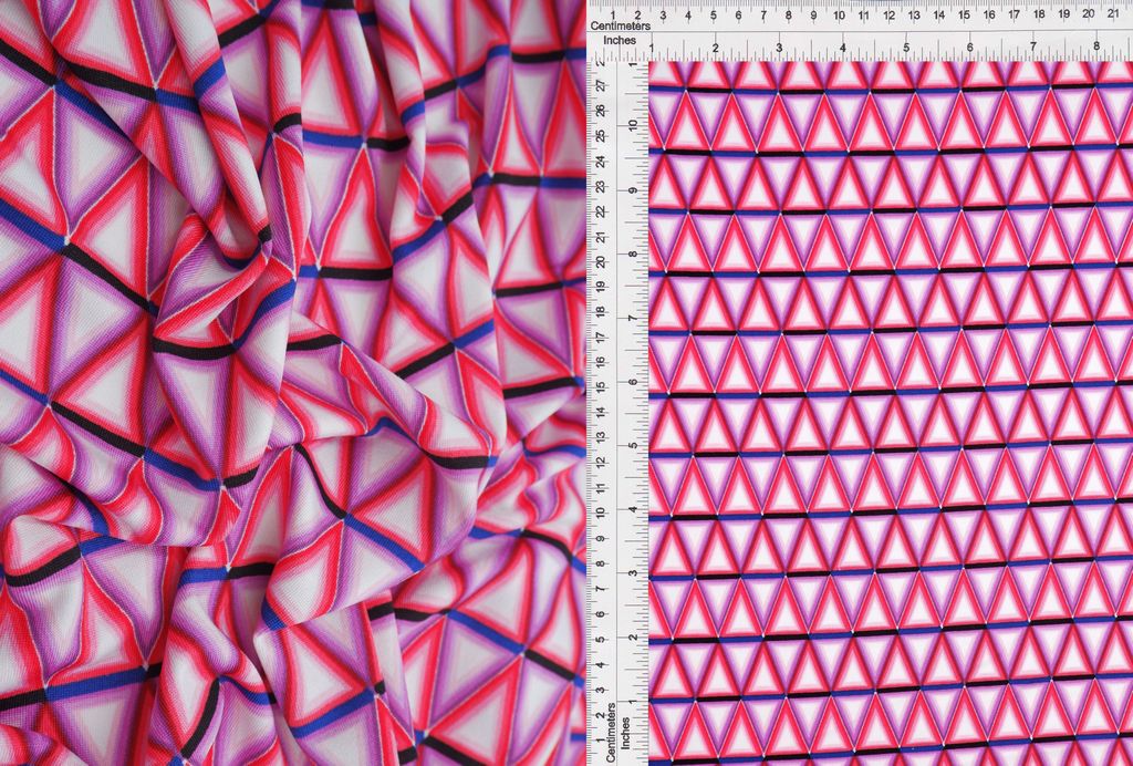 KNT1389-MS10165 / PINK HOT / 96%POLY 4%SPAN DTY GEOMETRIC PRINT