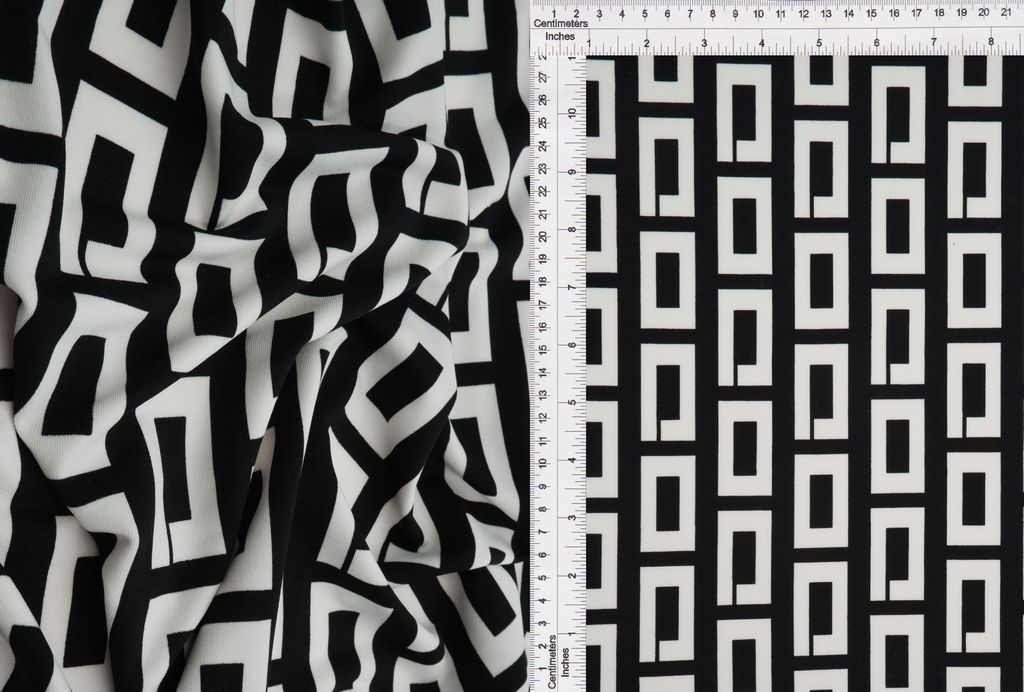 KNT1389-Q11011 / BLK/IVORY / 96%POLY 4%SPAN DTY GEO/RETRO/GREEK PRINT