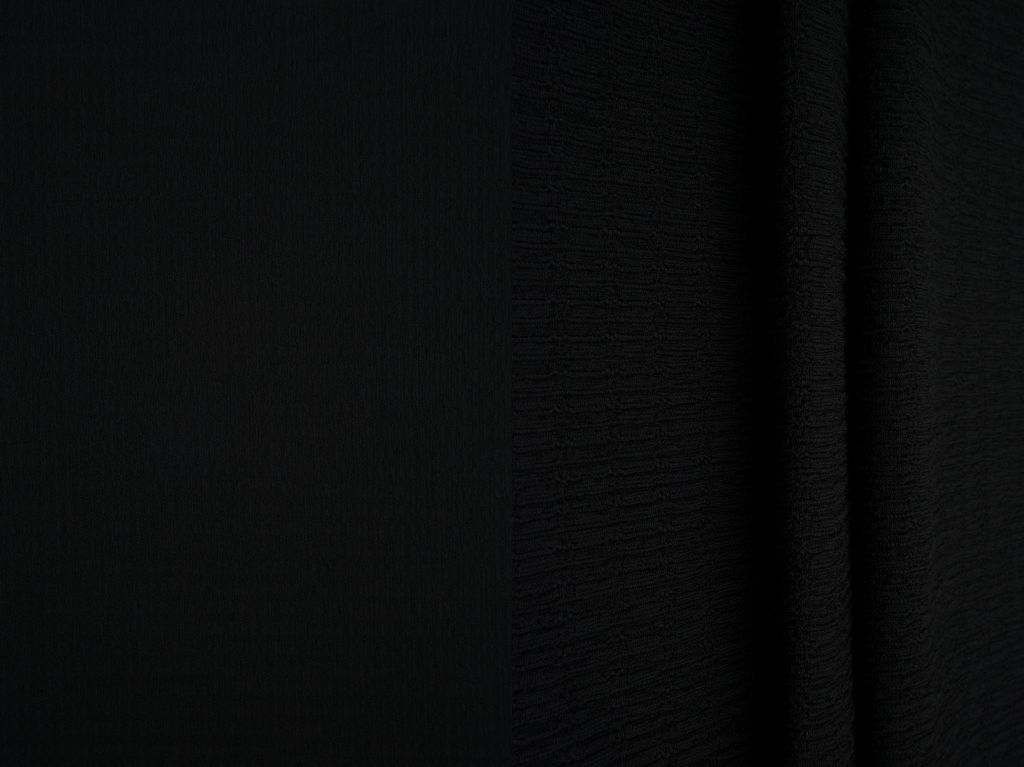 KNT4455 / BLACK / 95%POLY 5%SPAN SOLID CRINKLE JERSEY