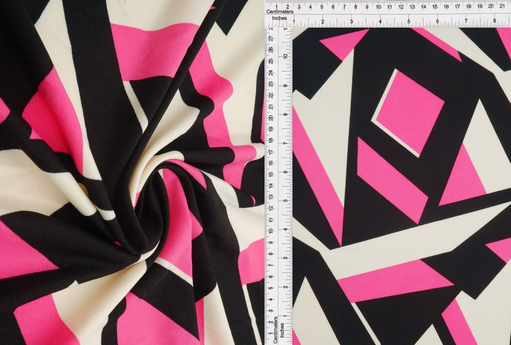 KNT1389-Q20511 / FUSCHIA/BLACK / 96%POLY 4%SPANDEX DTY GEO PRINT