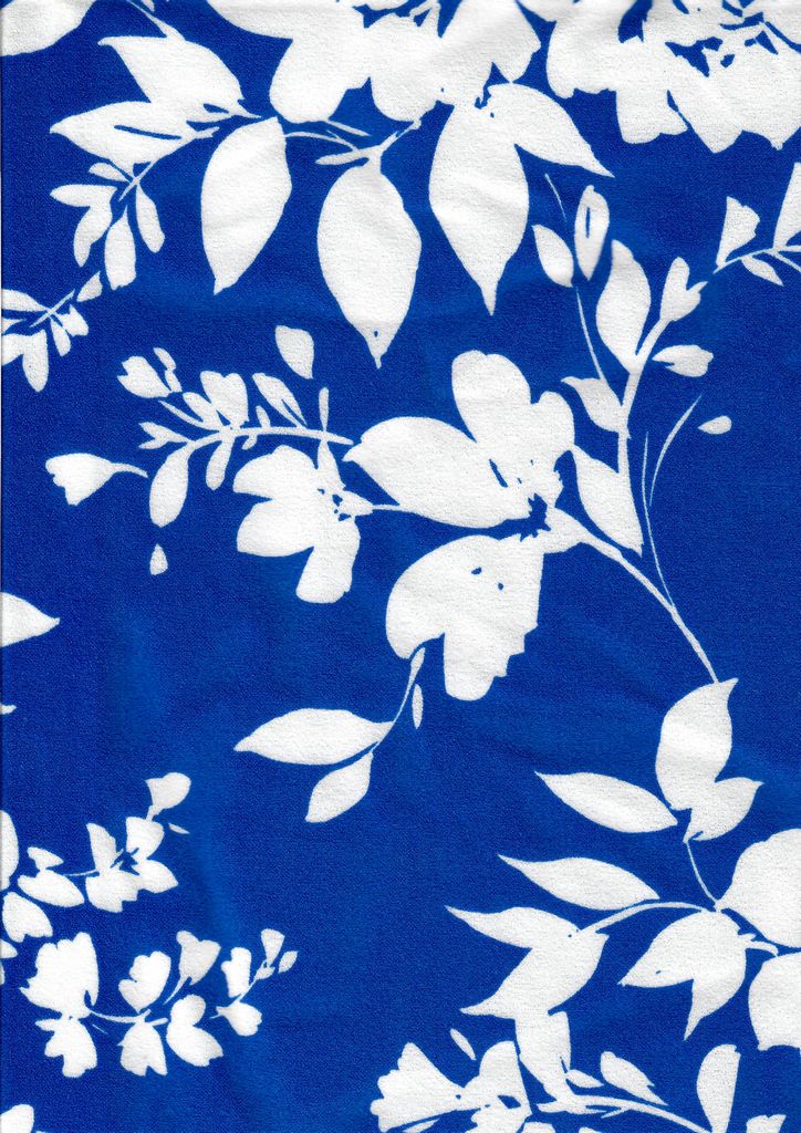 KNT3971-Q11028 / ROYAL/WHITE / 95%POLY 5%SPAN TECHNO CREPE FLOWER/FLORAL PRINT