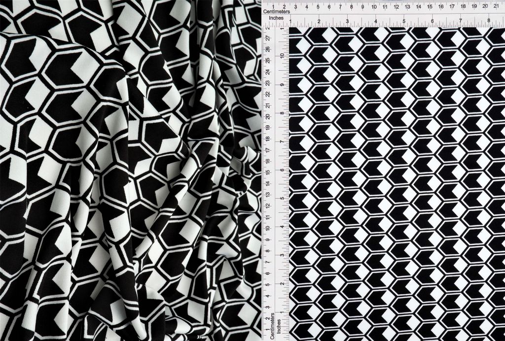 KNT1389-Q10619B / BLACK / 96%POLY 4%SPAN DTY GEO PRINT