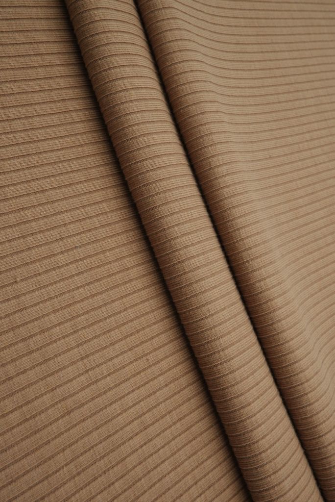 KNT4469 / CAMEL / 82%POLY 9.5%RAYON 8.5%SP 4X2 HEAVY YUMMY RIB SOLID