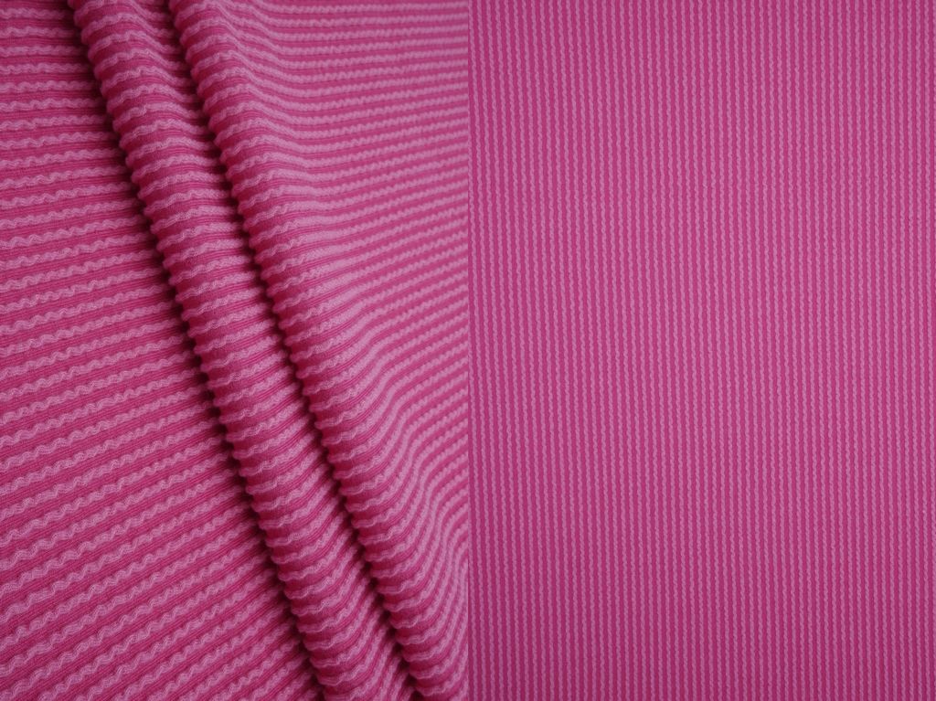 KNT4463 / MAGENTA / 80%POLY 15%RAY 5%SPAN KNIT JACQUARD RIB