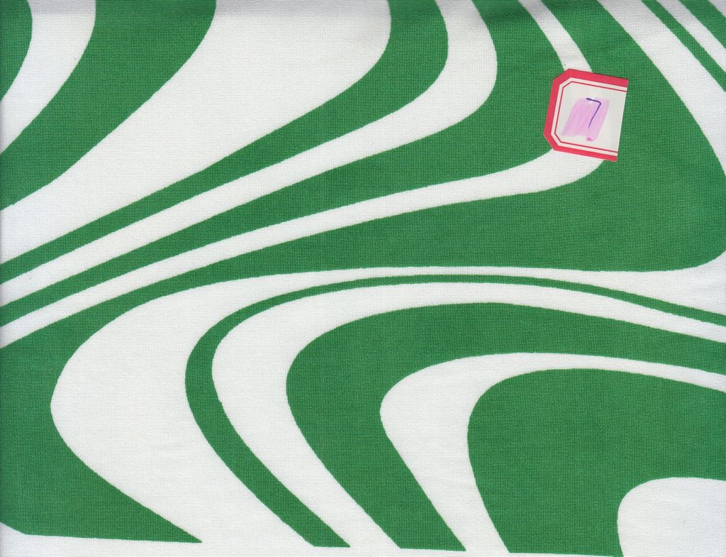 KNT1389-Q20611 / GREEN / 96%POLY 4%SPANDEX DTY GEO PRINT