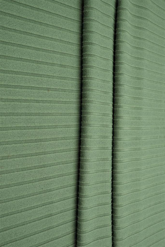 KNT4135 / SAGE DUSTY / 87%POLY 13%SPAN 8X3 YUMMY RIB SOLID