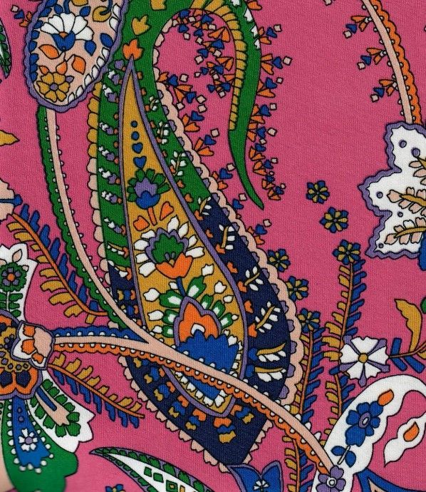 KNT1389-Q10504 / FUCHSIA / 96%POLY 4%SPAN DTY PAISLEY PRINT