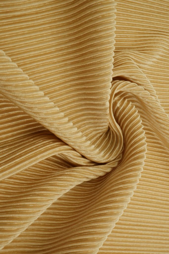 KNT3696 / CHAMPAGNE LT / 100%POLY BODRE FABRIC/INTERLOCK PLEATED
