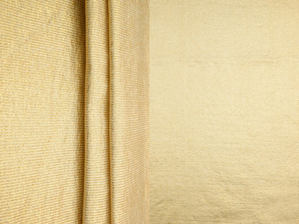 KNT4493 / OFF WHITE/GOLD FOIL / 95%POLY 5%SPAN FOIL RIB JERSEY