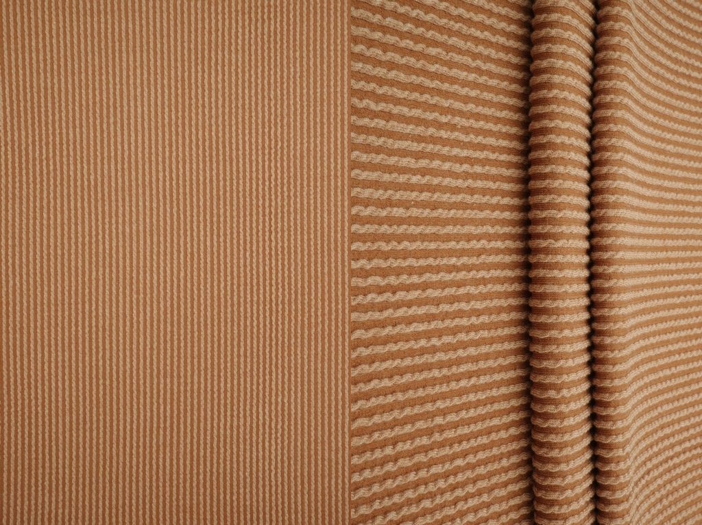 KNT4463 / CARAMEL / 80%POLY 15%RAY 5%SPAN KNIT JACQUARD RIB