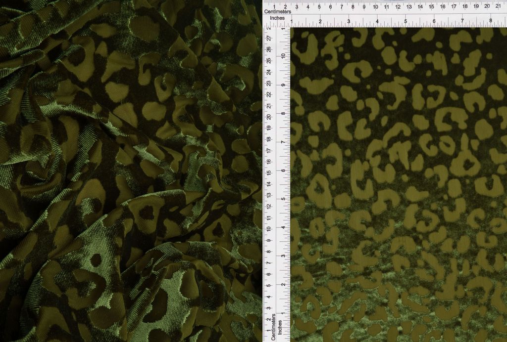 KNT3869-Q10720 / OLIVE / 65%POLY 27%NYLON 8%SP VELVET BURN OUT ANIMAL PRINT
