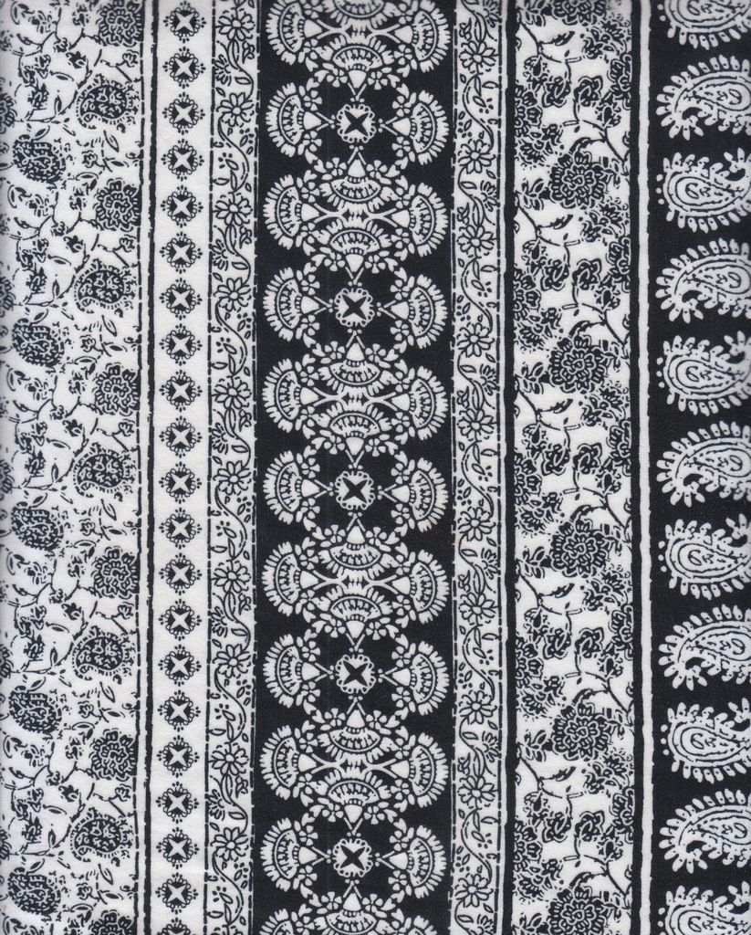 KNT2100-DU1033 / BLK/WHITE / 96%POLY 4%SPAN DTY BRUSHED BOHO PRINT