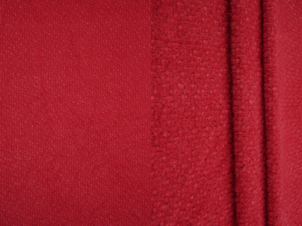 KNT4543 / RED / 69%POLY 31%NYLON CHENILLE FEATHER YARN