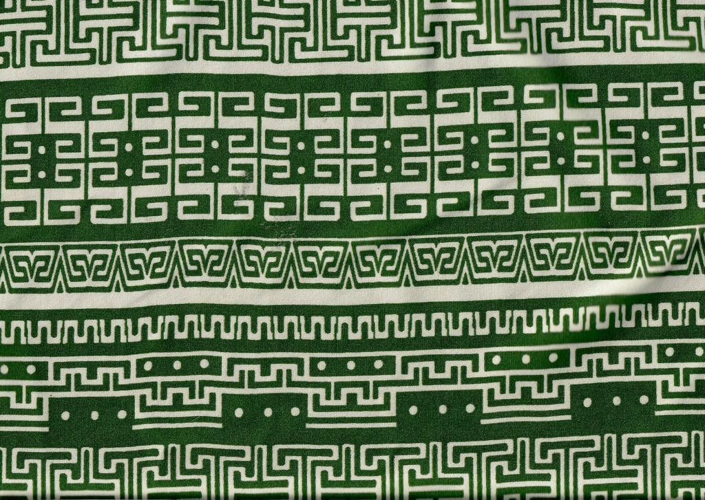 KNT4498-MS11190 / OLIVE / 96%POLY 4%SPAN DTY GEO PRINT