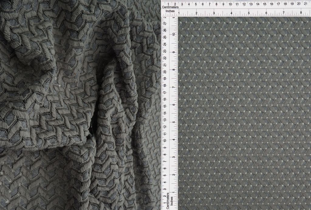 LACE4557 / GREY / 98%POLY 2%SPANDEX CROCHET LACE