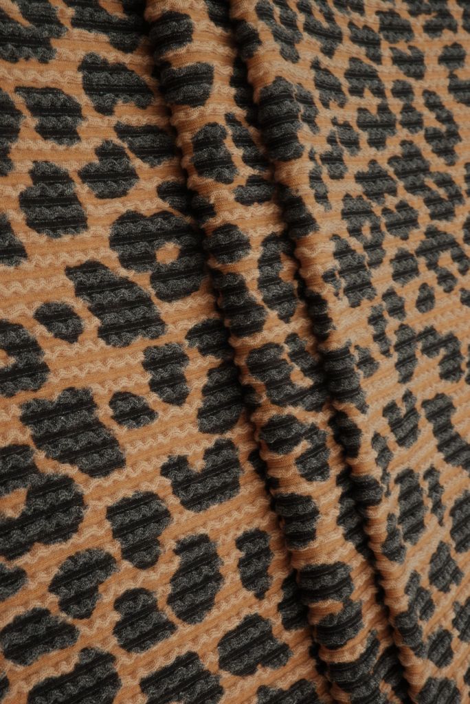 KNT4463-S304102 / CAMEL / 77%P 18%R 5%SP DOUBLE KNIT COZY ANIMAL PRINT