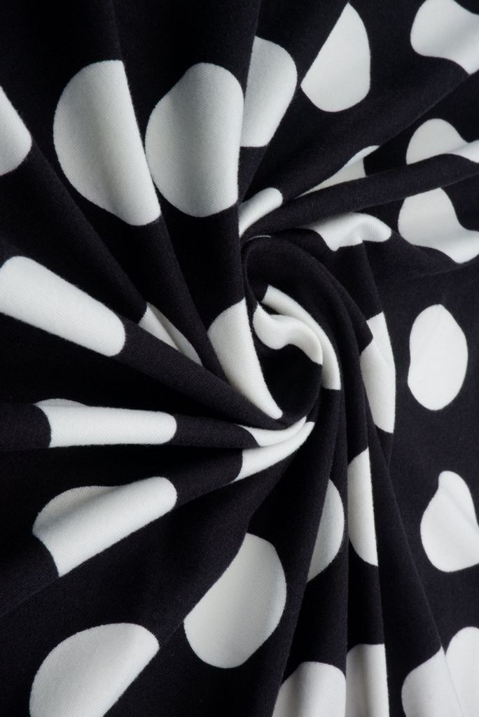 KNT4520-DU186 / BLACK/IVORY / 96%POLY 4%SPAN DTY BRUSHED POLKA DOTS PRINT