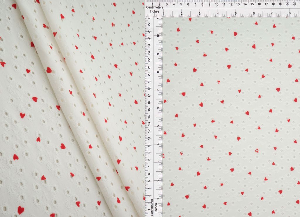 KNT4633-MS11496 / IVORY/RED / 97%POLY 3%SPAN KNIT JACQUARD EYELET HEART PRINT