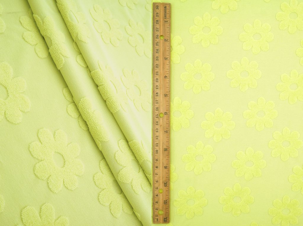 JACQ-4480 / LIME / 95%POLY 5%SPAN TOWEL DAISY FLORAL JACQUARD