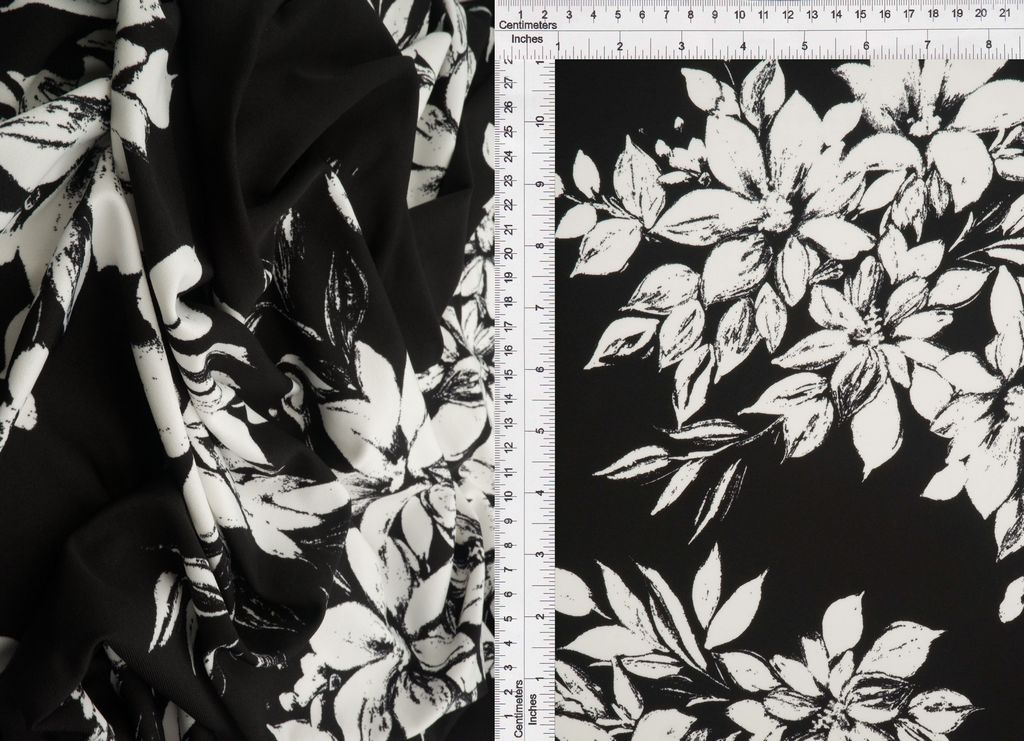 KNT4498-M11209B / BLACK / 96%POLY 4%SPAN DTY FLORAL PRINT