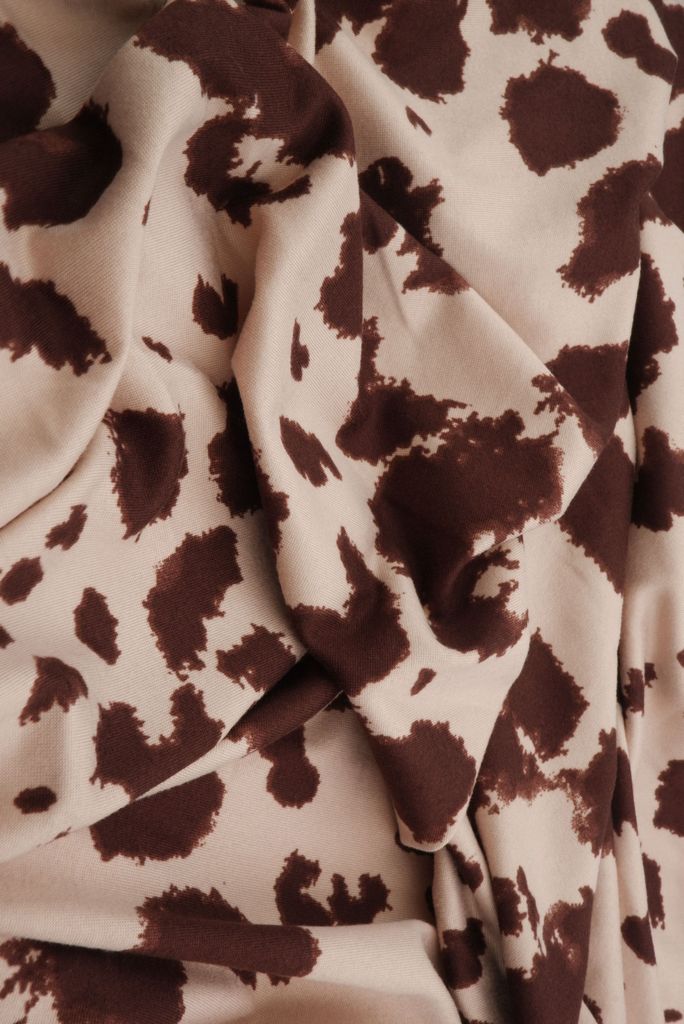 KNT4520-MS11098 / TAUPE/BROWN / 96%POLY 4%SPAN DTY BRUSHED COW ANIMAL PRINT