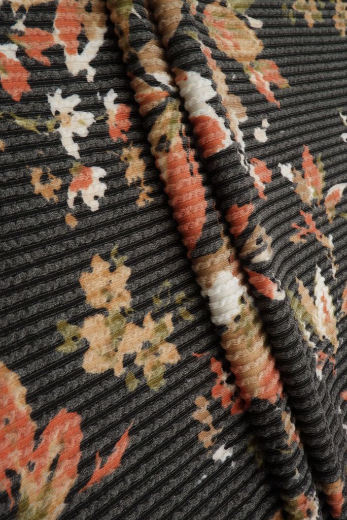 KNT4463-MS11312 / BLACK / 77%POLY 18%RAY 5%SP DOUBLE KNIT COZY FLORAL PRINT