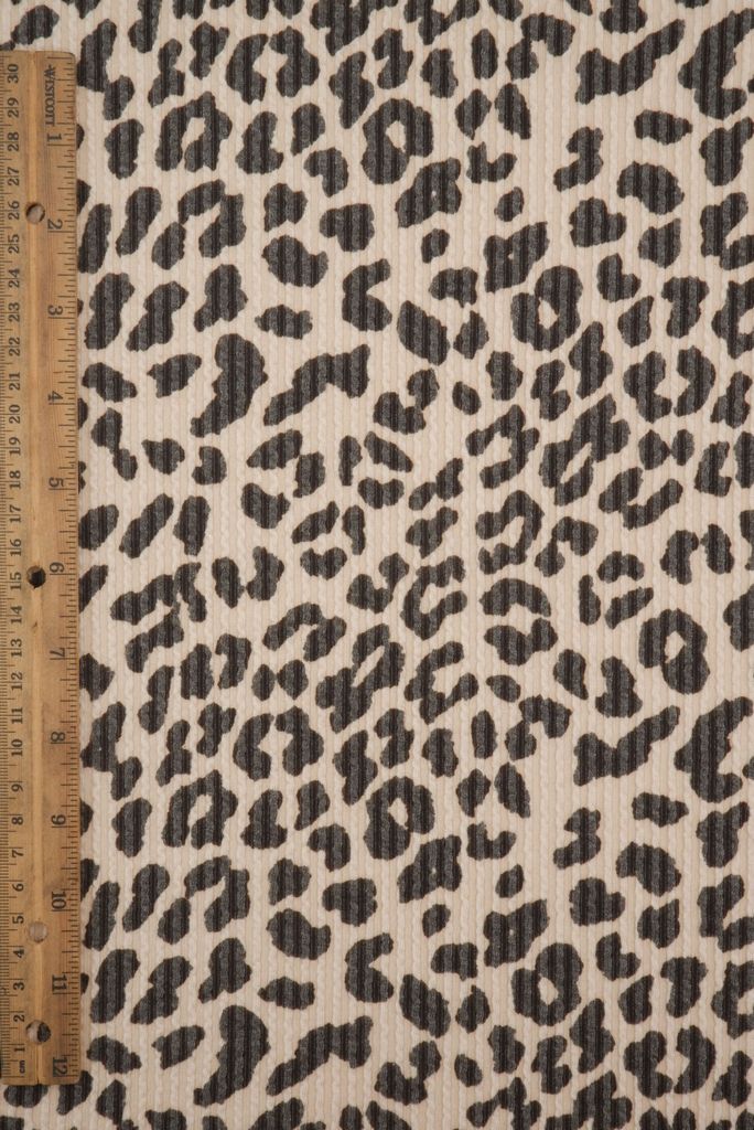 KNT4463-S304102 / TAUPE / 77%P 18%R 5%SP DOUBLE KNIT COZY ANIMAL PRINT
