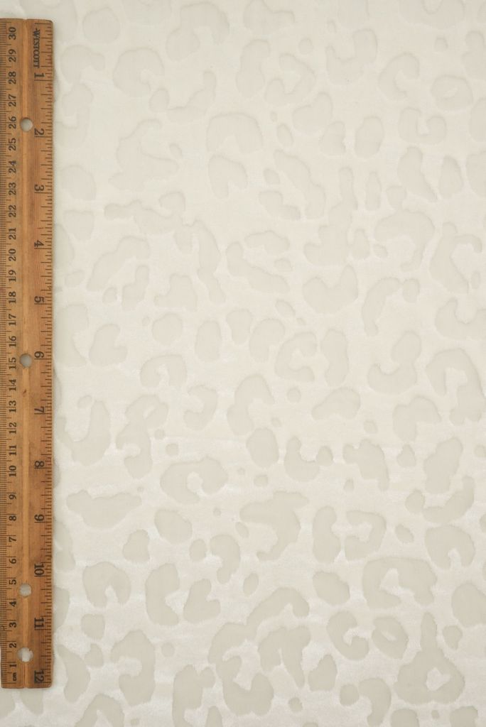 KNT3869-Q10720 / IVORY / 65%POLY 27%NYLON 8%SP VELVET BURN OUT ANIMAL PRINT