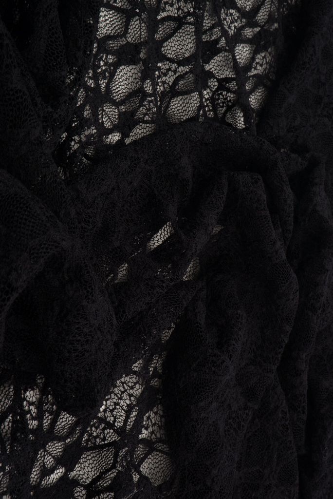 LACE4661 / BLACK / 97%NYLON 3%SPAN BUBBLE DITSY FLOWER LACE